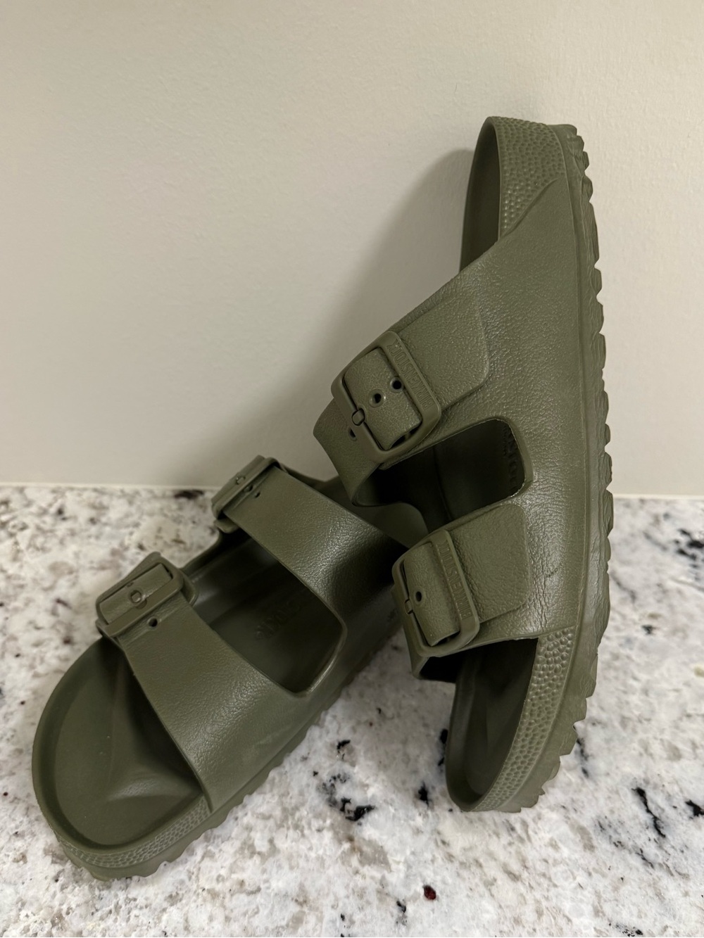 Womenโs Birkenstock Essentials, Size 39